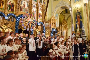 В Івано-Франківську завершився VIII Міжнародний фестиваль «Коляда на Майзлях».(ФОТО)